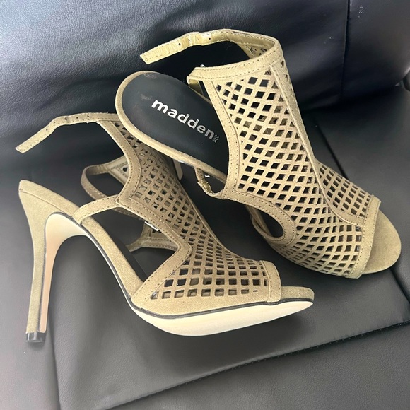 Green Madden Heels - Picture 2 of 2